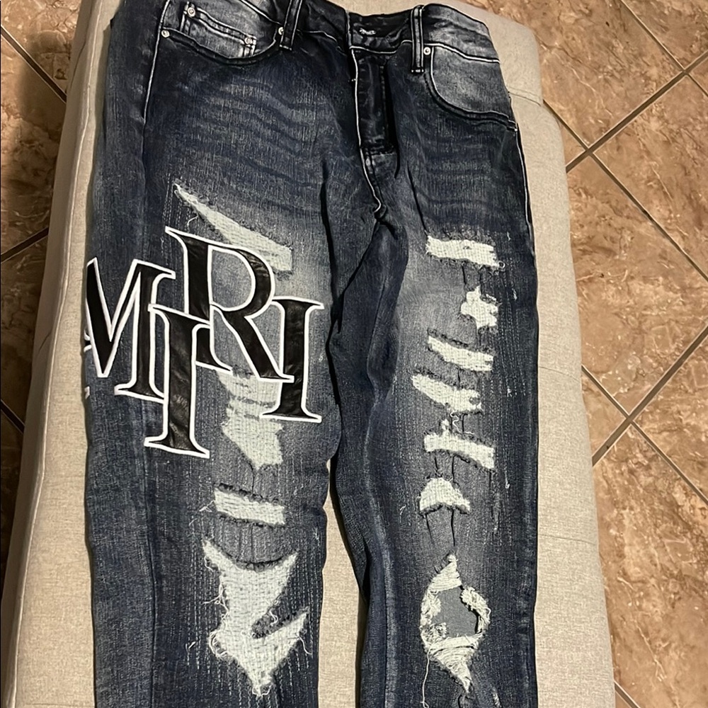 Blue Skinny Jeans with Distressed Detailing